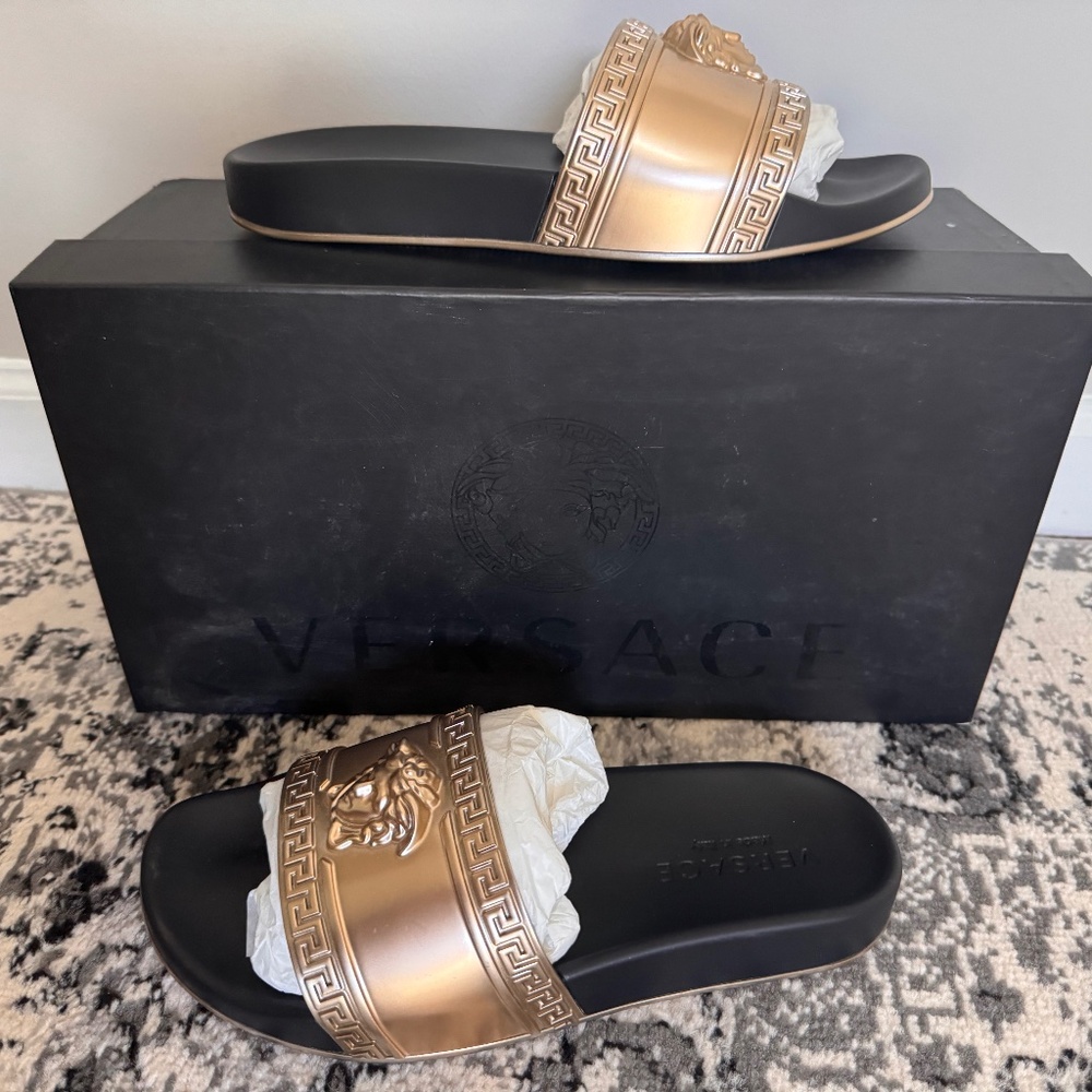 Versace Men Size 7 Gold Pool Slides